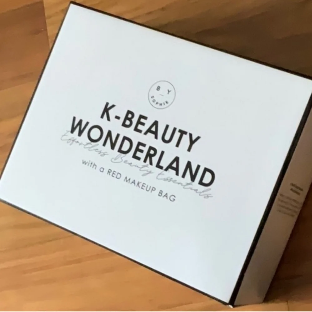 K-Beauty 7 step kit with Red Makeup Bag by Sophie